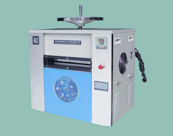 HT-C-2型層壓機01.jpg HT-C-2型層壓機01.jpg