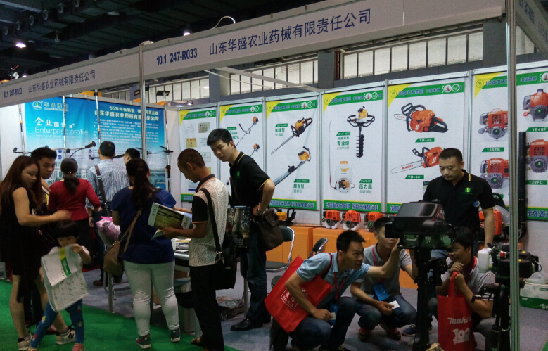 園林機(jī)械6.jpg 園林機(jī)械6.jpg