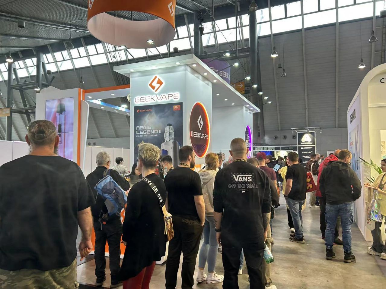 德國(guó)斯圖加特電子煙現(xiàn)場(chǎng)圖.jpg 德國(guó)斯圖加特電子煙現(xiàn)場(chǎng)圖.jpg