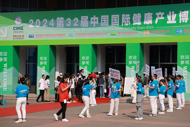 XUBO9966.jpg XUBO9966.jpg